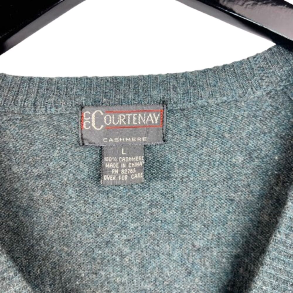 CC Courtenay Men's 100% Cashmere V-Neck Knit Sweater Size L - Picture 3 of 3